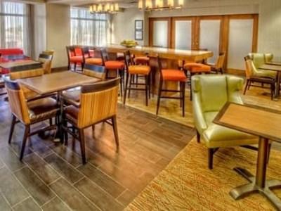 Hotel Hampton 3*